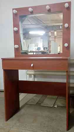 Столик гримерный Донецк