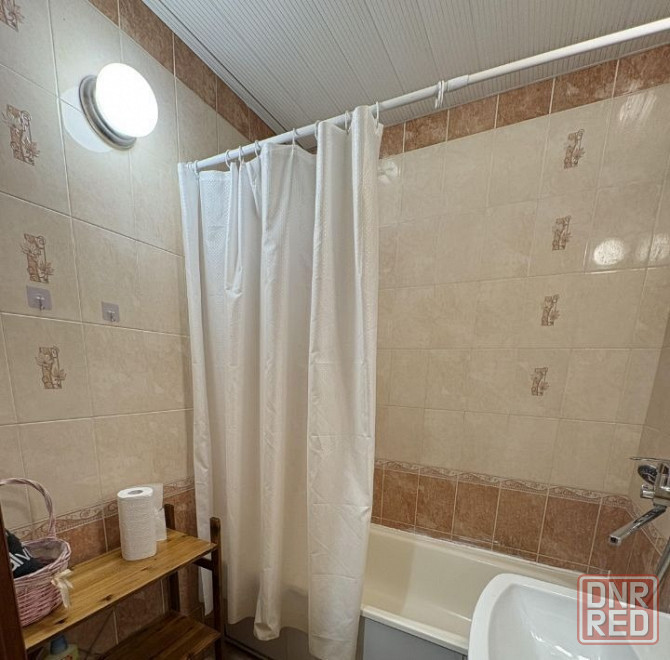 Сдаю однокомнатную квартиру в Буденовском районе Донецка по адресу: улица 230-й Стрелковой Дивизии, Донецк - изображение 4