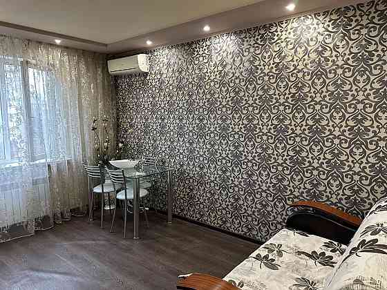 Продам 2-к. кв. , Киевский р-н, Шахтерская площадь, "Зимний сад", ул. Университетская Донецк