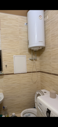 Сдам 1км.кв.Центр 1000мелочей Площадь Голуби Мариуполь