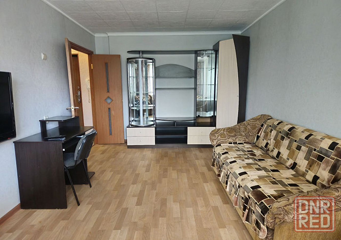 Срочная сдача крупногабаритной двухкомнатной квартиры по адресу Киевский район, ул. Тренева Донецк - изображение 1