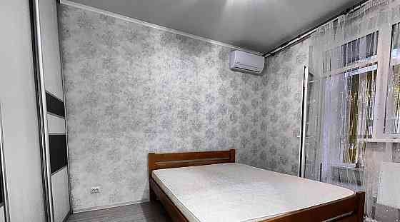 Сдается 2-х комнатная квартира-студия в Калининском районе ориентир Гулливер Донецк