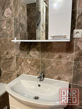 Сдаётся просторная трёхкомнатная квартира в центре города, в Ворошиловском районе Донецк - изображение 2