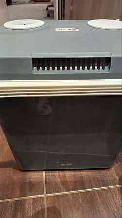 Автомобильный Термоэлектрический мини-холодильник с режимом подогрева Донецк