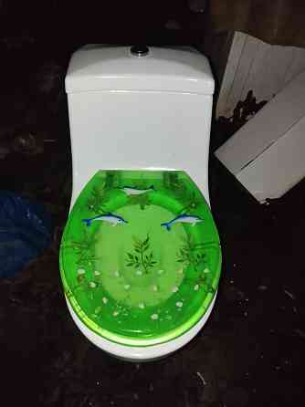 Крутой, практически новый унитаз компакт Донецк