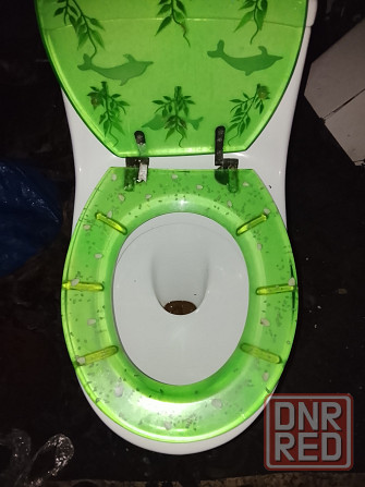 Крутой, практически новый унитаз компакт Донецк - изображение 1