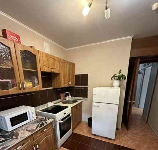 Однокомнатная квартира в долгосрочную аренду, расположена в Киевском районе на Маяке. Донецк