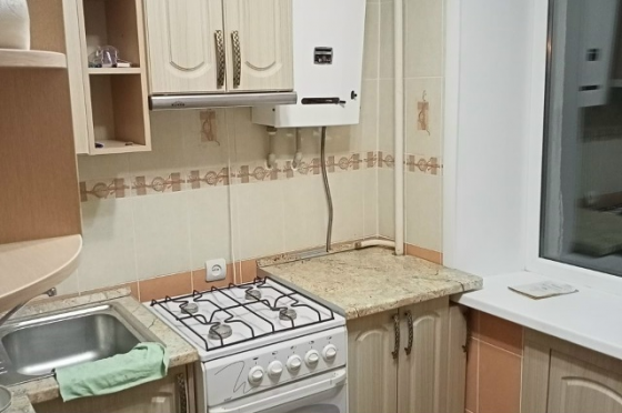 Двухкомнатная квартира в долгосрочную аренду, расположена в Кировском районе Донецк