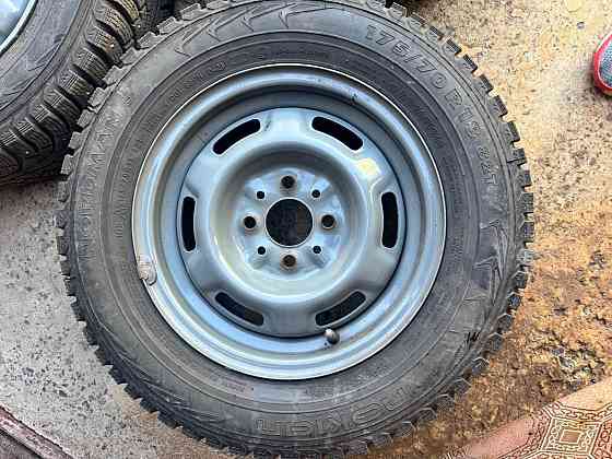 Резина зимняя с дисками шипы Шахтерск, Донецк Донецк