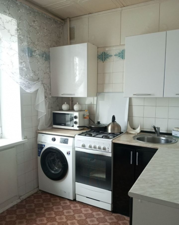 Сдаётся в аренду на длительный срок трёхкомнатная квартира в Калининский Донецк