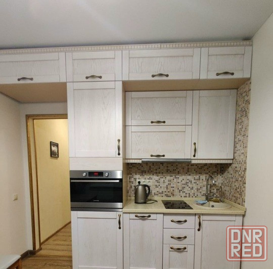 Сдается уютная и светлая однокомнатная квартира в Ворошиловском районе Донецк - изображение 1