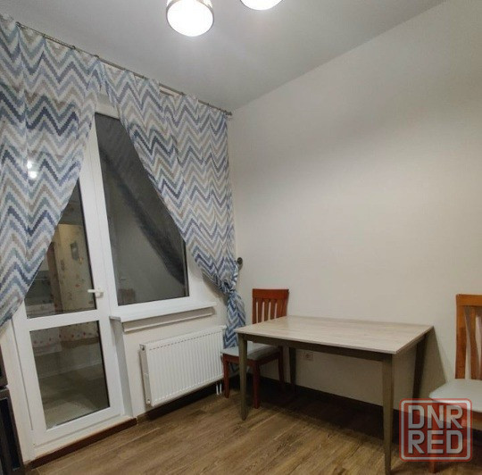 Сдается уютная и светлая однокомнатная квартира в Ворошиловском районе Донецк - изображение 2