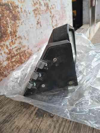 Продаю правое зеркало универсальное Донецк