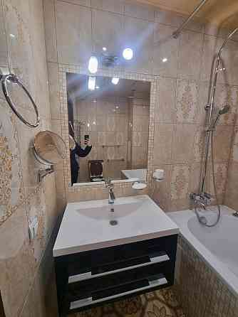 Двухкомнатная квартира 70 квадратных метров , на длительный срок Донецк