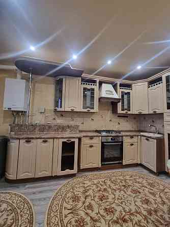 Двухкомнатная квартира 70 квадратных метров , на длительный срок Донецк