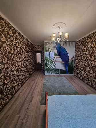 Двухкомнатная квартира 70 квадратных метров , на длительный срок Донецк