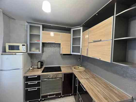 Сдам однокомнатную квартиру на Бакинских Комиссаров. Донецк