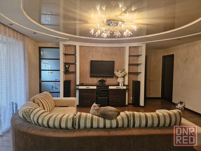 Продажа крупногабаритной трехкомнатной квартира в Ворошиловском районе, пр.25-летия ркка Донецк - изображение 1