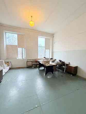 Аренда офисов в г.Макеевка, Червоногвардейский район, ориентир кафе Сказка ! Макеевка