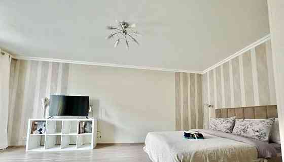 Сдаю однокомнатную квартиру в Пролетарском районе Донецка по адресу: улица Щетинина, 14 Донецк