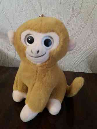 Продам игрушку брелок подвеску обезьяна Донецк