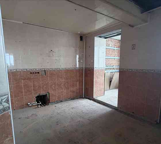 4 комнатная квартира Лавицкого 19 Мариуполь