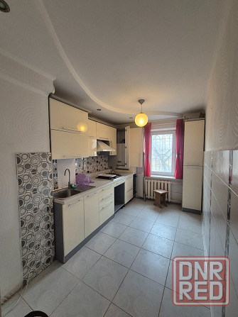 Продам 3х комнатную квартиру в Горловке мкр строитель Горловка - изображение 1