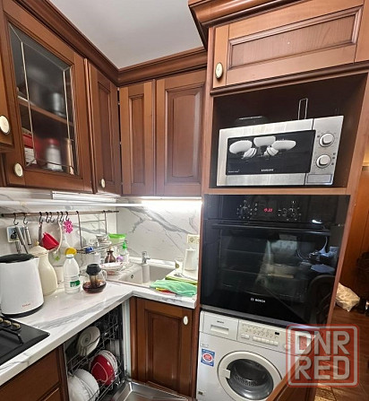 Сдаю однокомнатную квартиру в Калининском районе Донецка по адресу: бульвар Шахтостроителей, 4 Донецк - изображение 1