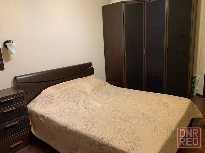 Сдается двухкомнатная квартира в Буденовском районе (мкр. Цветочный). Донецк - изображение 1