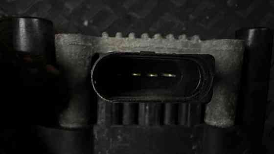 Продам катушку зажигания Bosch Донецк