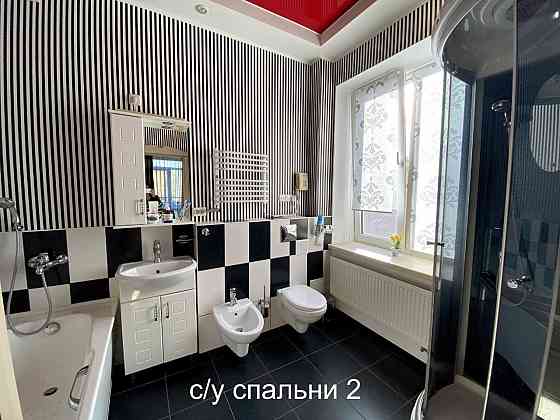 Продаётся жилой 3-х этажный дом в районе крытого рынка, пр. Ватутина Донецк