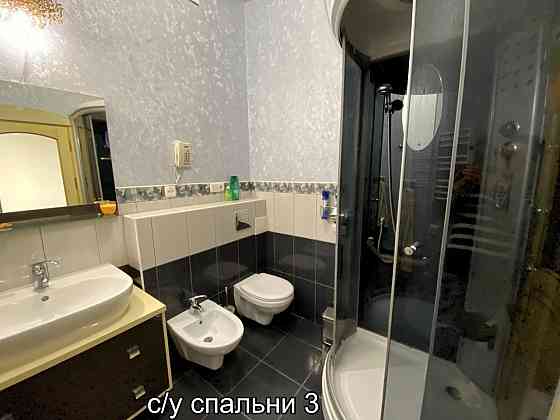 Продаётся жилой 3-х этажный дом в районе крытого рынка, пр. Ватутина Донецк