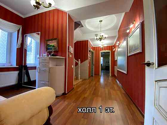 Продаётся жилой 3-х этажный дом в районе крытого рынка, пр. Ватутина Донецк