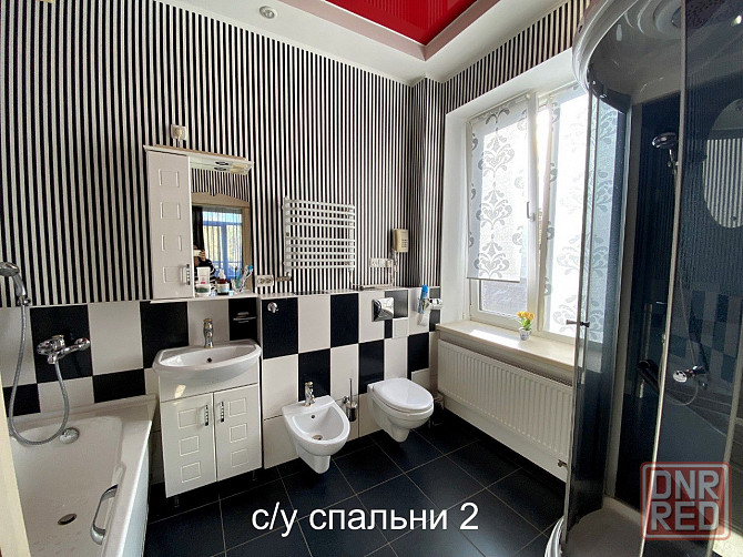 Продаётся жилой 3-х этажный дом в районе крытого рынка, пр. Ватутина Донецк - изображение 1