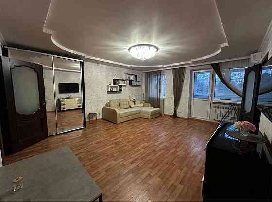 Сдается двухкомнатная квартира в Ворошиловском районе по ул. Артёма Донецк