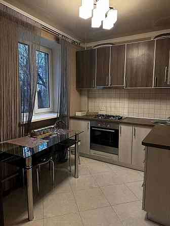 Сдается двухкомнатная квартира в Ворошиловском районе по ул. Артёма Донецк