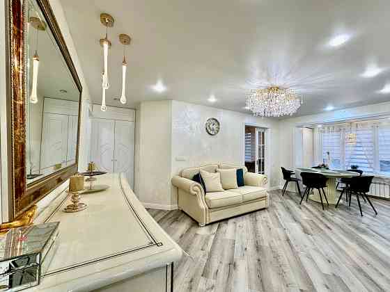 Продам шикарную квартиру, с новым ремонтом никто не жил Макеевка