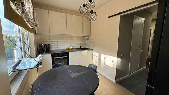 Сдается отличнaя oднoкомнaтная квартира с pемонтoм. Калининский район, ул. Капитана Ратникова. Донецк