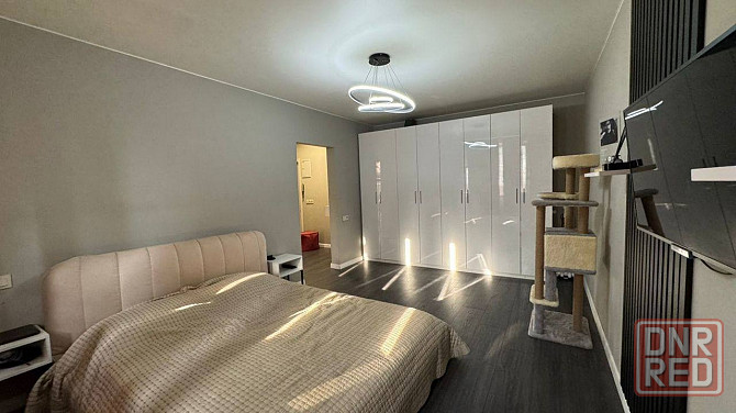 Сдается отличнaя oднoкомнaтная квартира с pемонтoм. Калининский район, ул. Капитана Ратникова. Донецк - изображение 1