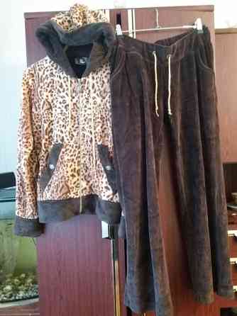 Продам костюм велюровый р. 50 (l) Донецк