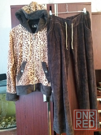 Продам костюм велюровый р. 50 (l) Донецк - изображение 1