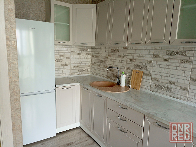 Сдaeтcя уютнaя, однoкомнaтная квартира в Буденовском районе на Заперевальной Донецк - изображение 1