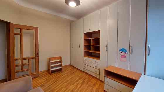 Продам 4-комнатную сталинку 92 м2 в центре Донецка. Донецк