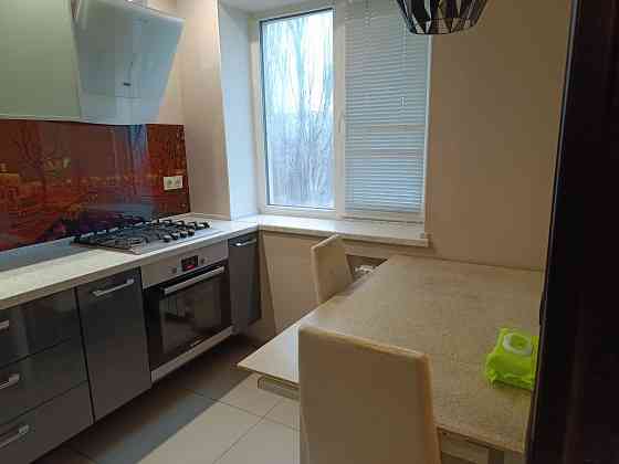 Продаётся 2-к квартира Мариуполь