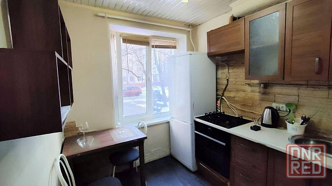 Сдаётся хорошая уютная квартира в Ворошиловском район, расположенная рядом с ДонГу. Донецк - изображение 6