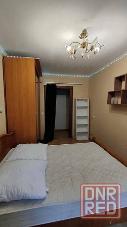 Сдаётся хорошая уютная квартира в Ворошиловском район, расположенная рядом с ДонГу. Донецк - изображение 4