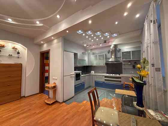 Продажа 4 ком.кв. Бульвар Пушкина! Лучшая Локация Города- ул.Университетская 21 ! Документы Готовы! Донецк