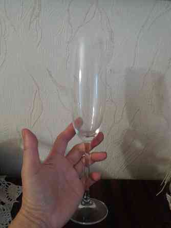 Продам бокал очень высокий Донецк