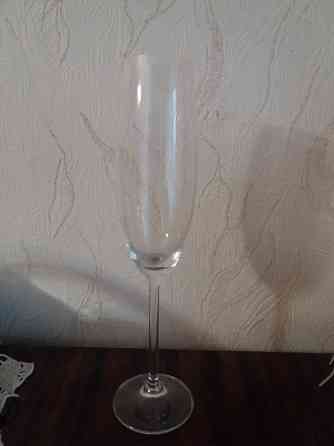 Продам бокал очень высокий Донецк