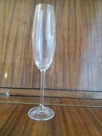 Продам бокал очень высокий Донецк